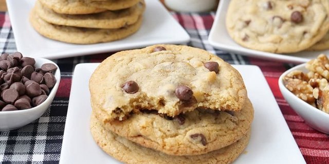 Chocolate Chip Cookie