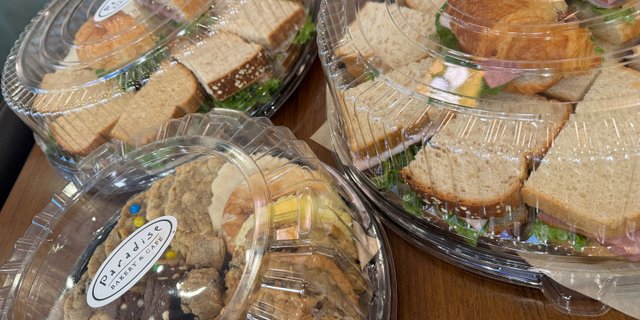 Sandwich Tray