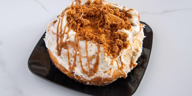 Homemade Biscoff Cinnamon Roll