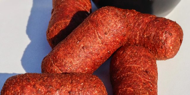 Beet Tequenos