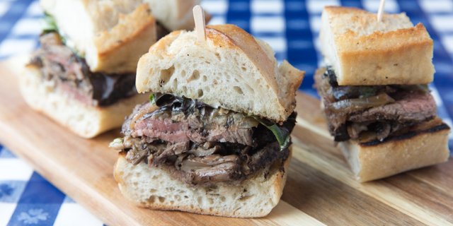 Mini Sirloin Sandwiches