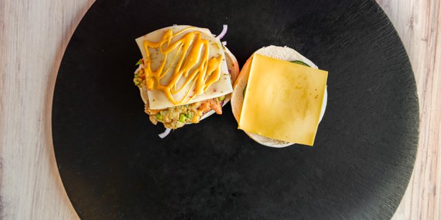 Vegetable Samosa Burger