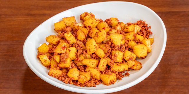 Papas Con Chorizo
