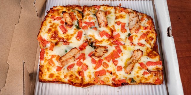 Chicken Margarita Pizza