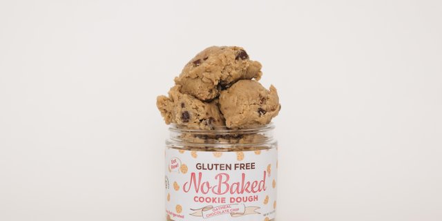 Pint Oatmeal Chocolate Chip Cookie Dough Jar