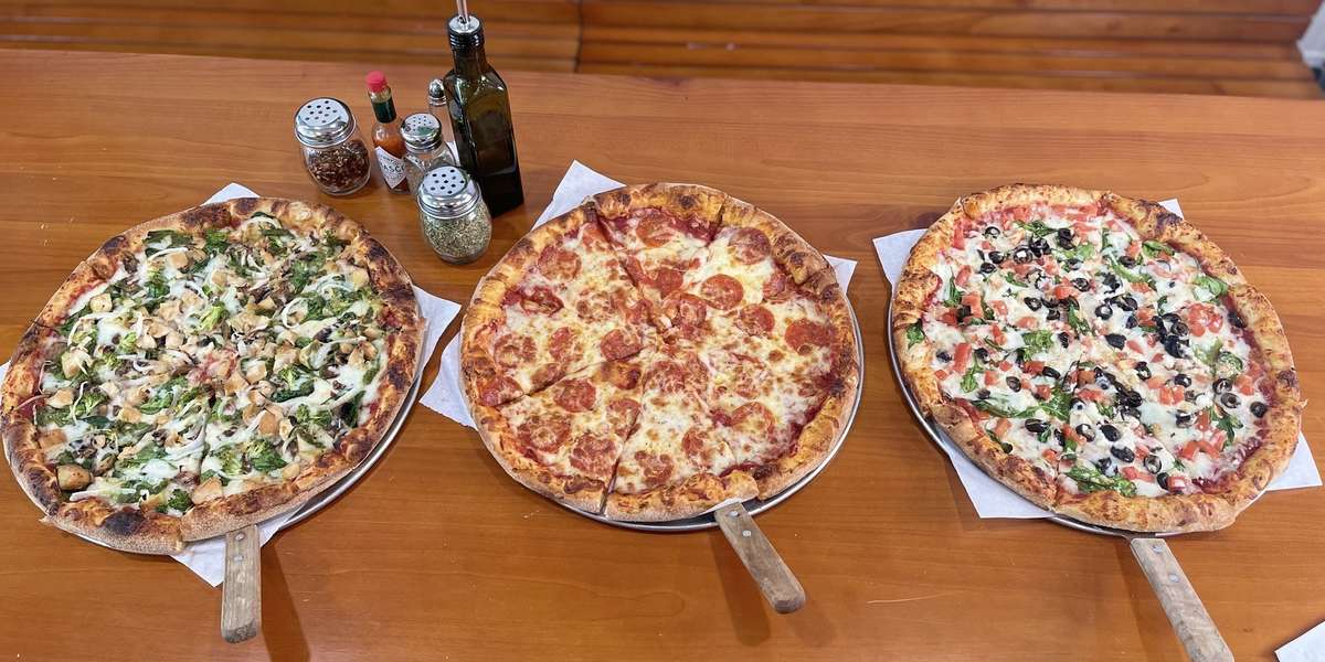 Kings West Coast Pizzeria
