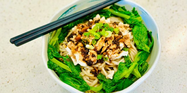 Dan Dan Noodle