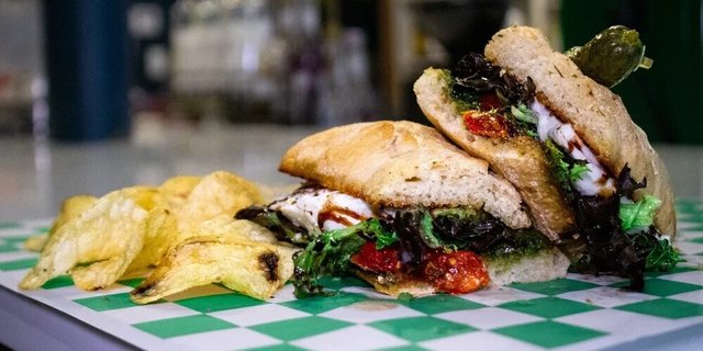 Pesto Manifesto Sandwich